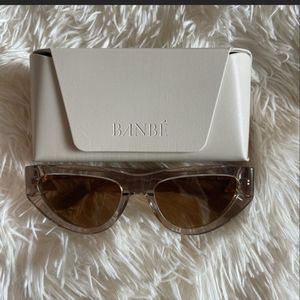 Banbe sunglasses worn once